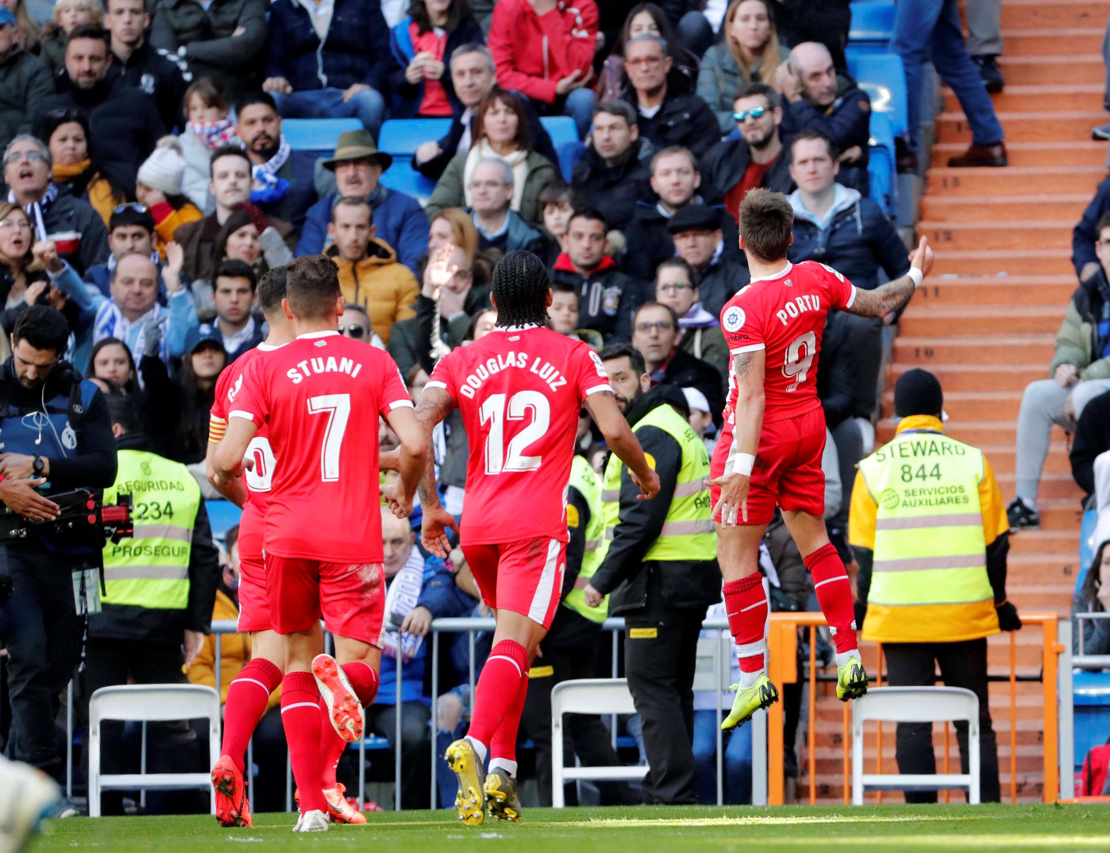 来显然充满 来显然充满